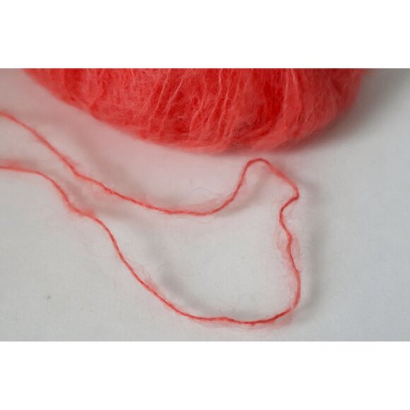 7 Balls of Phildar Cecilia Mohair Yarn Coral Discontinued Same Dye Lot 004 - Picture 3 of 4